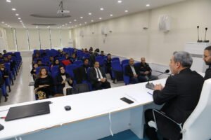 üketiciler Birliği Van Şube Başkanı Erhan Uğurlu ve Avukat Özkan