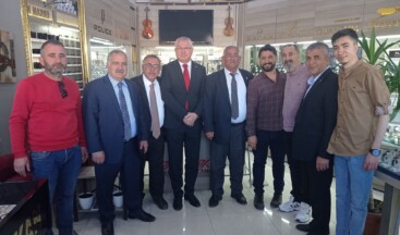 DP Genel Başkan Yardımcısı Erdinç, 500 kişiyle CHP’nin Erciş seçim bürosunu ziyaret etti