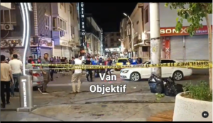 Alınan bilgilere göre Van İpekyolu Sanat Sokağında akşam saatlerinde silahlı
