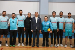 Van’ın Gürpınar ilçesinde belediye tarafından düzenlenen 100. Yıl Voleybol Turnuvası