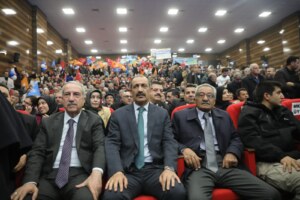 Başkan Tanış, yaptığı ilk açıklamada, “Alnımızın akıyla, Gürpınar aşkıyla hizmetlerimize