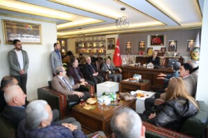 AK Parti Van Büyükşehir Belediye Başkan adayı Abdulahat Arvas, Van’daki