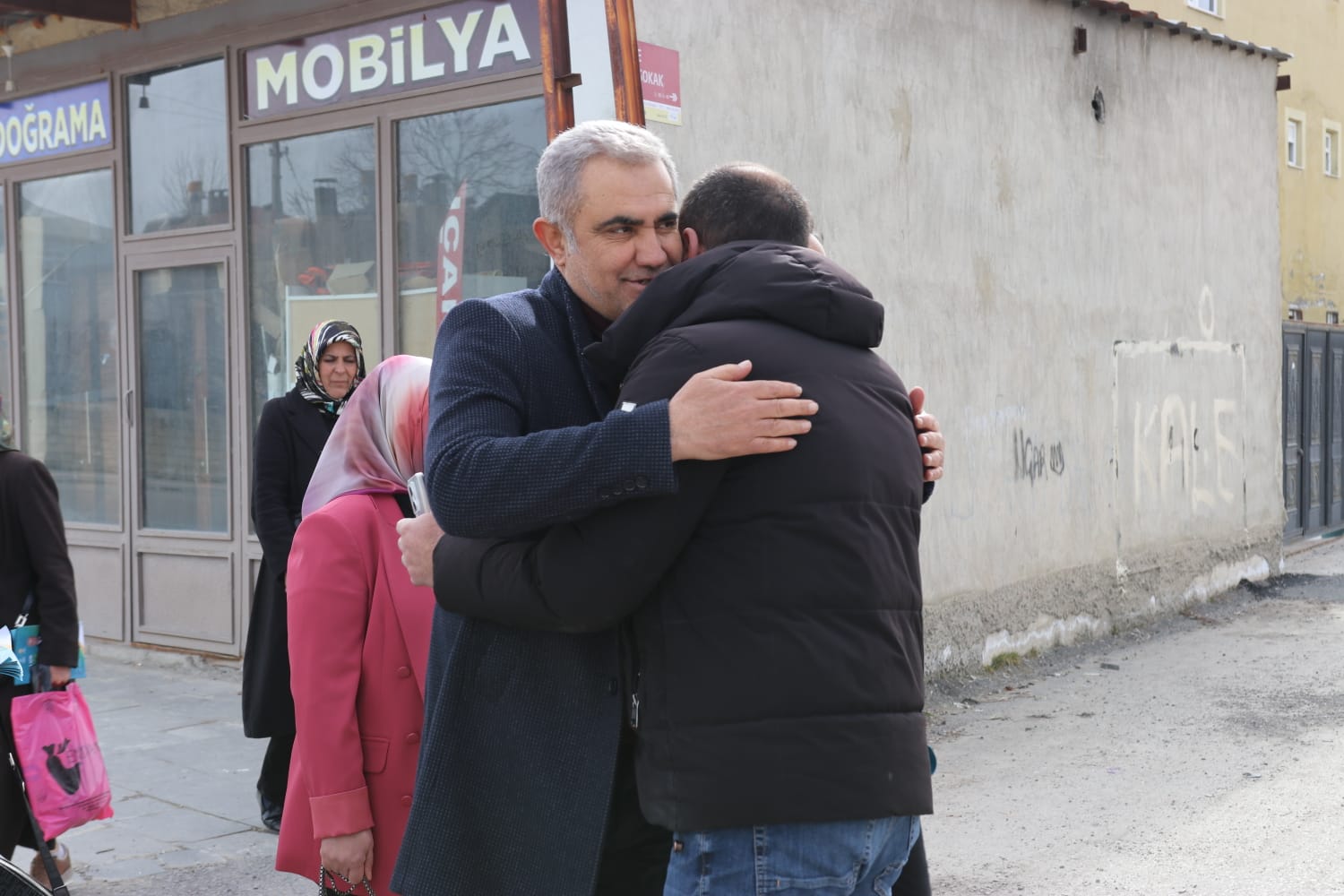 AK Parti Tuşba Belediye Başkan Adayı Süleyman Oflas, yerel seçimler