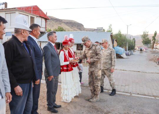 Van İl Jandarma Komutanı Tuğgeneral Mücahit Avkıran, Erciş ilçesine bağlı
